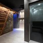 Akchalet Akon 리비뇨